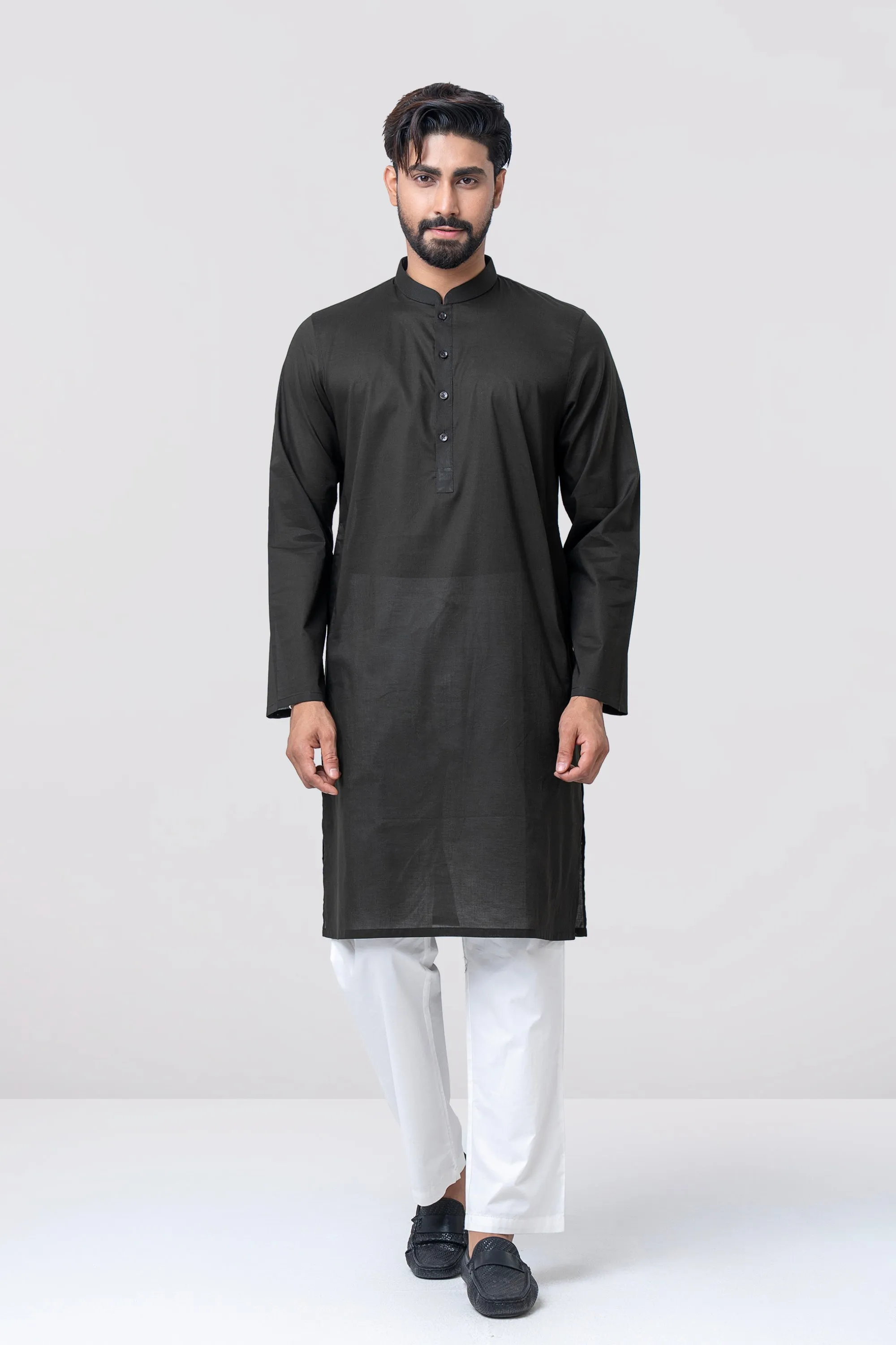 Black Jubbah